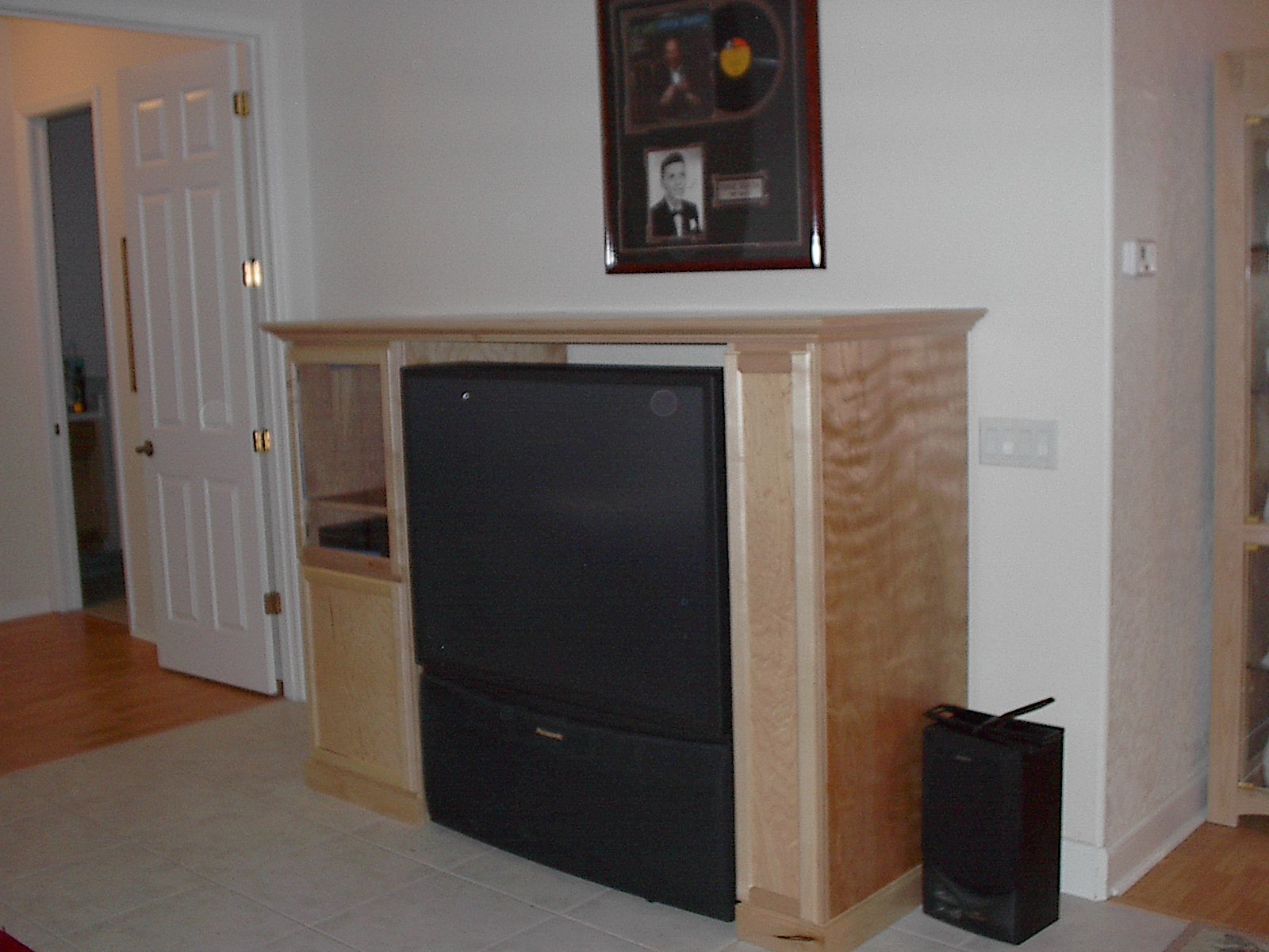 Maple Entertainment Center 009